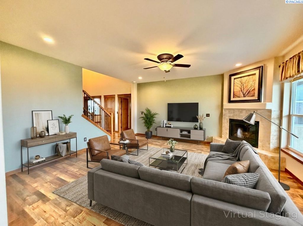 Photo of 22505 S Clodfelter Rd, Kennewick, WA 99338 (MLS # 290048)