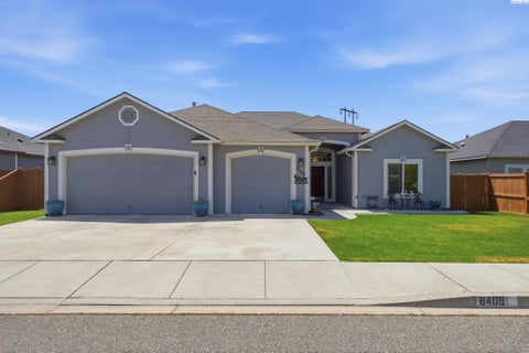 Photo of 8409 W Bruneau Pl, Kennewick, WA 99336 (MLS # 294276)