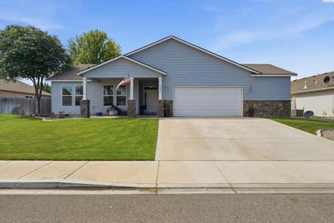 Photo of 5504 Coolidge Ct, Pasco, WA 99301 (MLS # 294402)