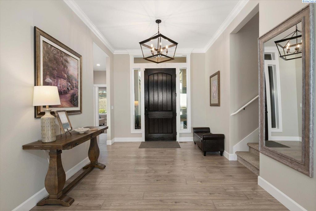 Photo of 5746 W 40th Avenue, Kennewick, WA 99338 (MLS # 292169)