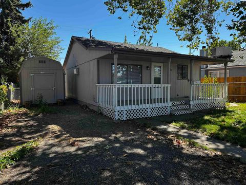 Photo of 1020 Wright Ave, Richland, WA 99354 (MLS # 287571)