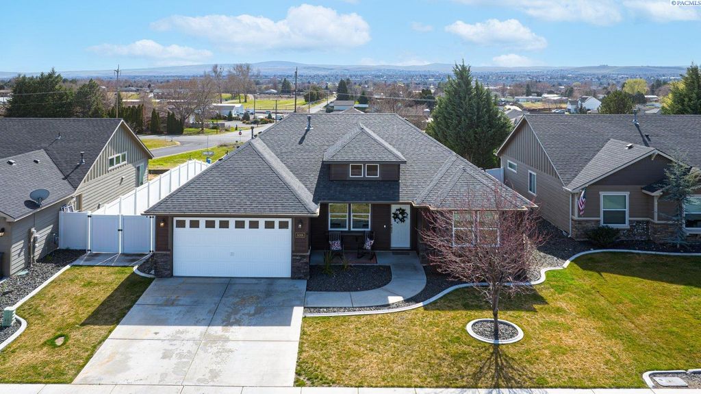Photo of 6006 Pimlico Dr, Pasco, WA 99301 (MLS # 291019)