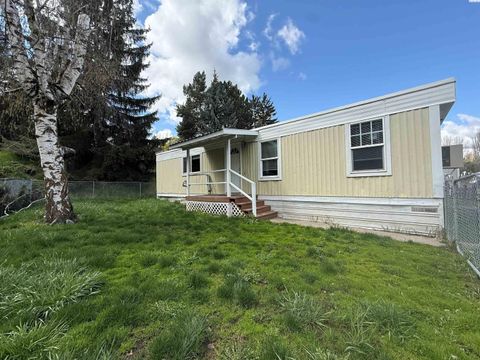 Photo of 1165 S Grand Avenue #59, Pullman, WA 99163 (MLS # 292256)