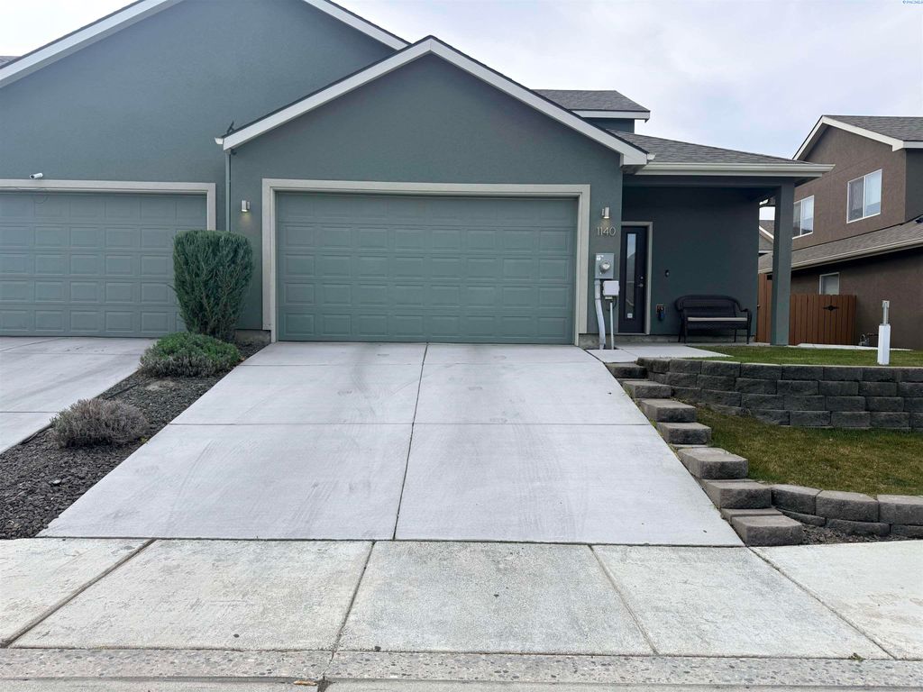 Photo of 1140 S Cedar Pl, Kennewick, WA 99337 (MLS # 291737)