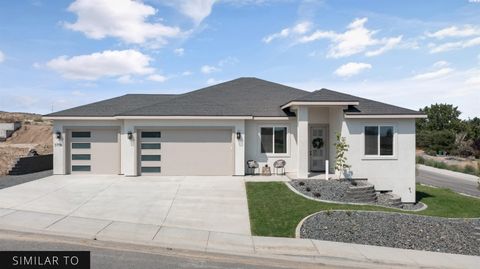Photo of 730 Mara Loop, Richland, WA 99352 (MLS # 289360)