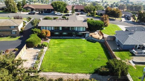 Photo of 808 Skyline Dr, Sunnyside, WA 98944 (MLS # 291618)