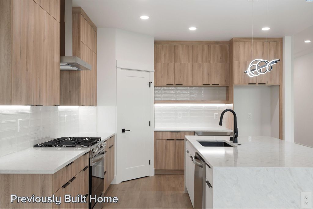 Photo of 3538 Morningside Parkway, Richland, WA 99352 (MLS # 289374)