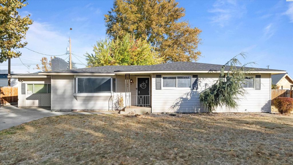 Photo of 504 W 28th Ave, Kennewick, WA 99337 (MLS # 288593)