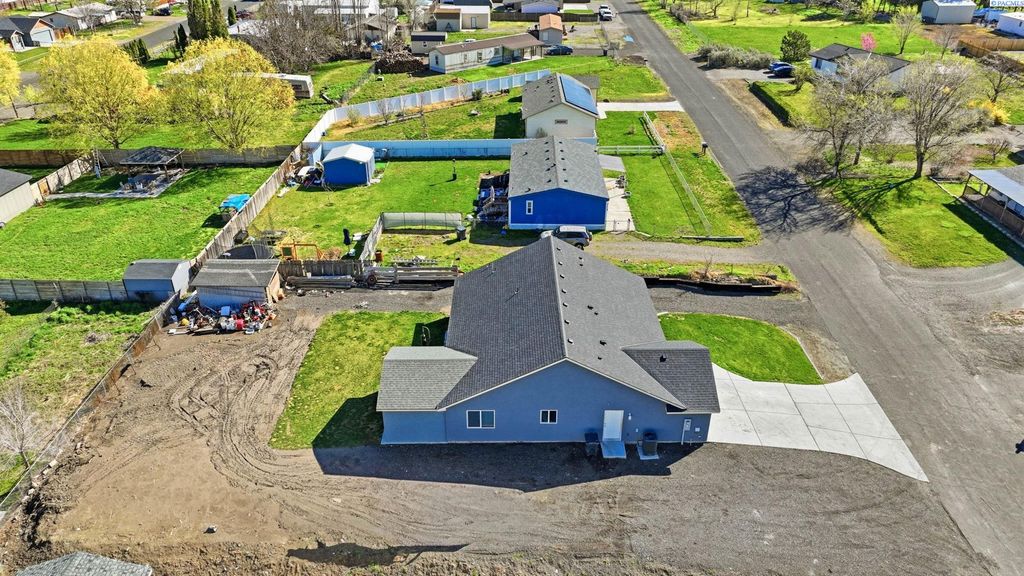 Photo of 3902 W Snow Ln, Benton City, WA 99320 (MLS # 291565)