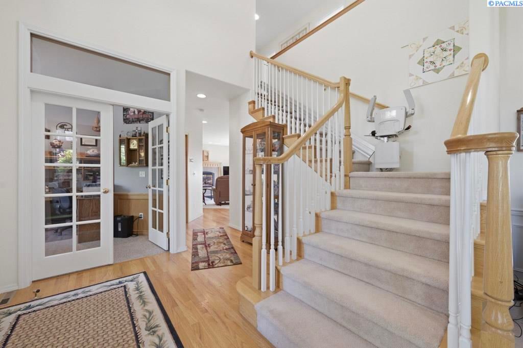 Photo of 1525 NW Nicole Ct, Pullman, WA 99163 (MLS # 292906)