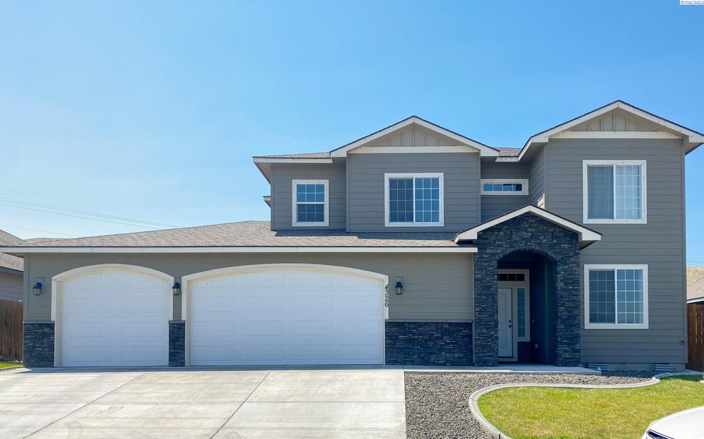 Photo of 4326 S Anderson Place, Kennewick, WA 99337 (MLS # 292134)