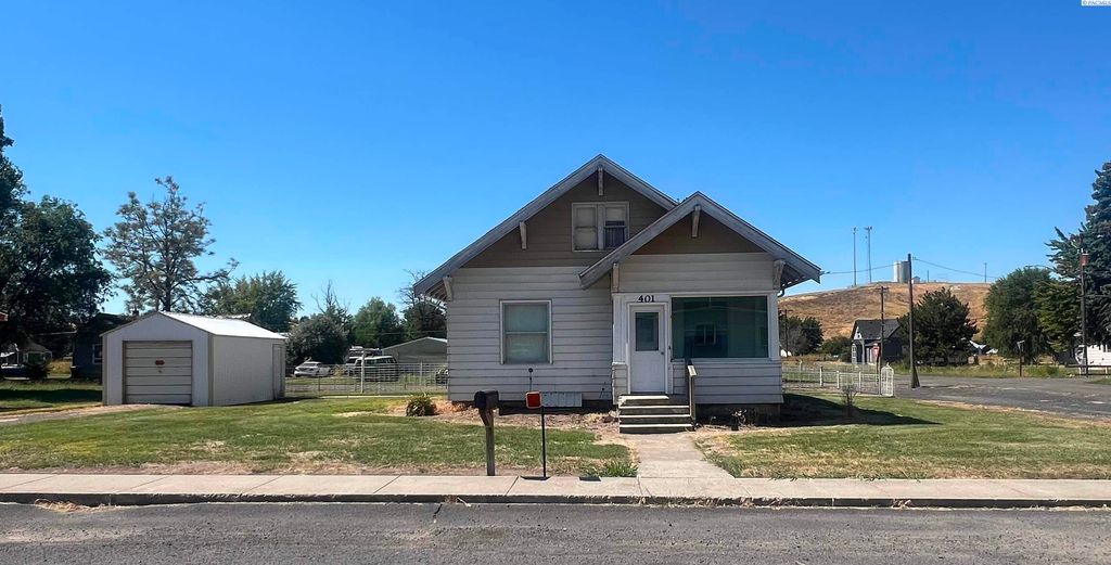 Photo of 401 G Street, Endicott, WA 99125 (MLS # 286761)
