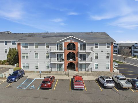 Photo of 1645 NE Merman Dr #C202, Pullman, WA 99163 (MLS # 291771)