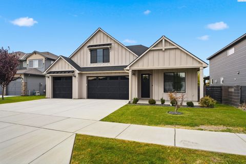 Photo of 2523 Brodie Lane, Richland, WA 99352 (MLS # 288546)