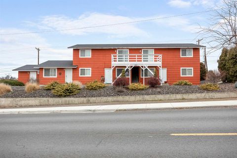 Photo of 1013 Second Ave, Zillah, WA 98953 (MLS # 290075)