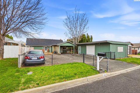 Photo of 205 S 50th Avenue, Yakima, WA 98908 (MLS # 291543)