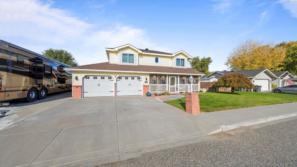 Photo of 4606 W Grand Ronde Ave, Kennewick, WA 99336 (MLS # 288450)