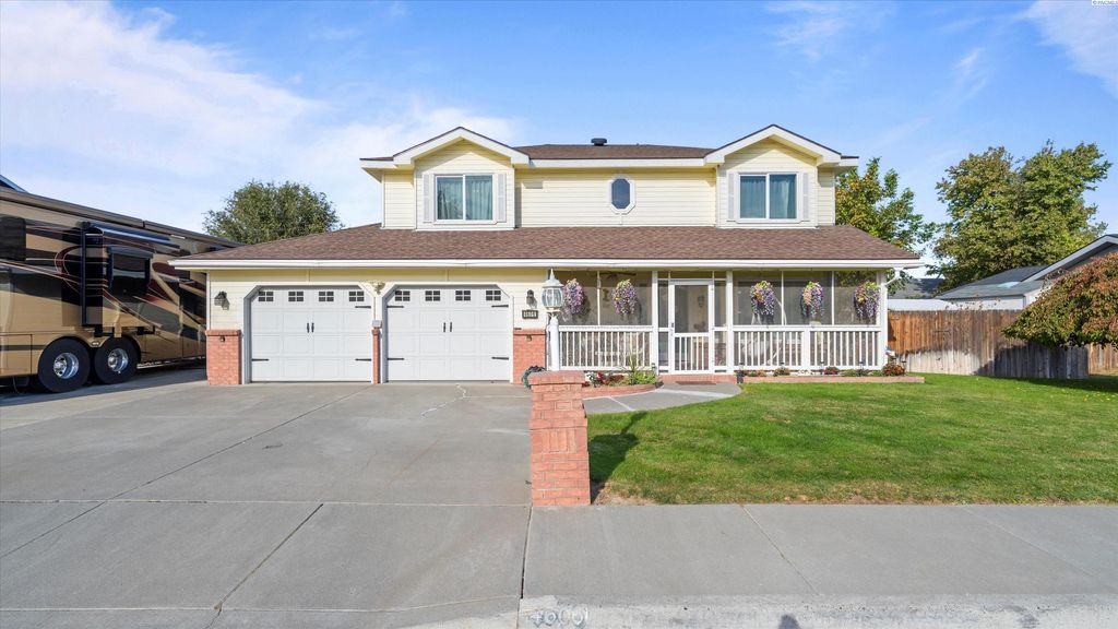 Photo of 4606 W Grand Ronde Ave, Kennewick, WA 99336 (MLS # 288450)