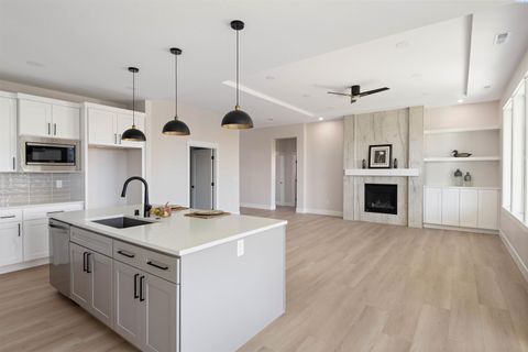 Photo of 7151 W 35th Ave, Kennewick, WA 99338 (MLS # 289047)