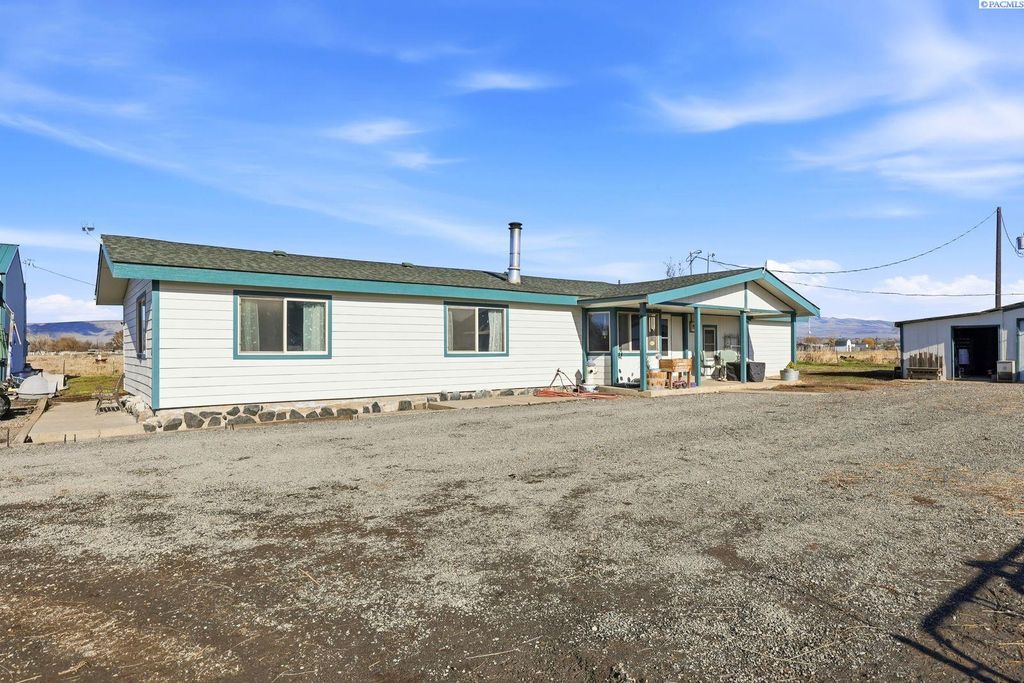 Photo of 2709 Riverside Road, Yakima, WA 98901 (MLS # 290591)