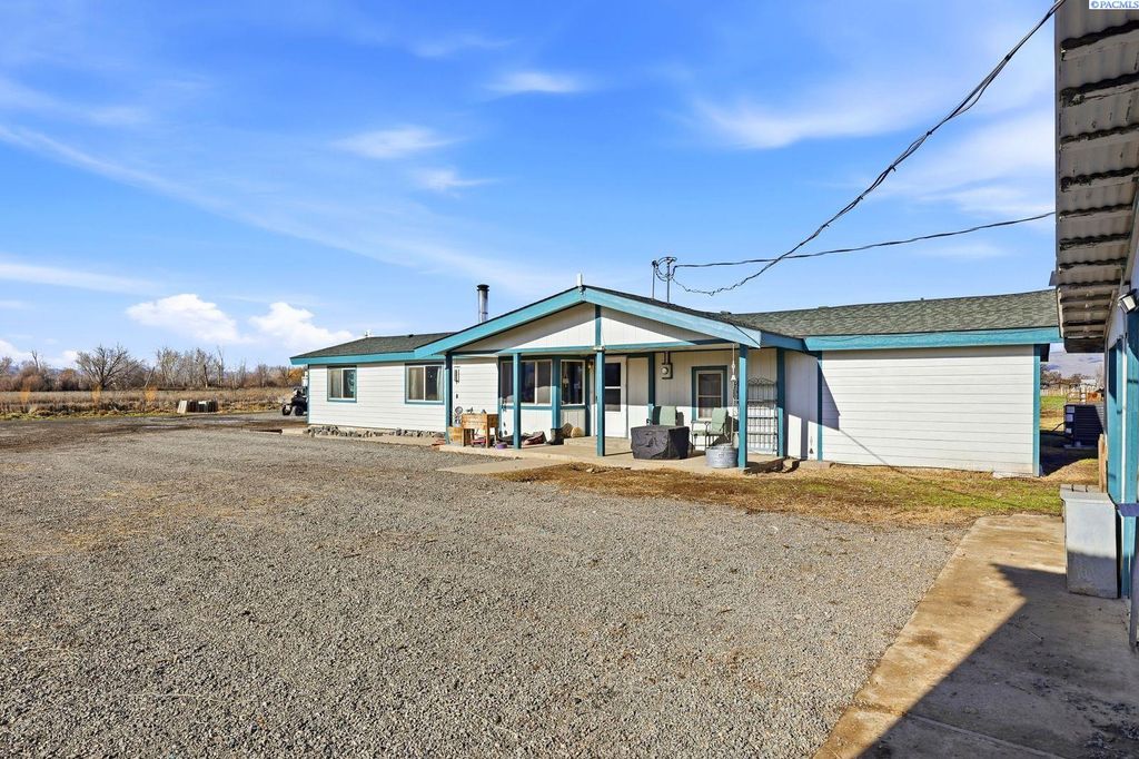 Photo of 2709 Riverside Road, Yakima, WA 98901 (MLS # 290591)