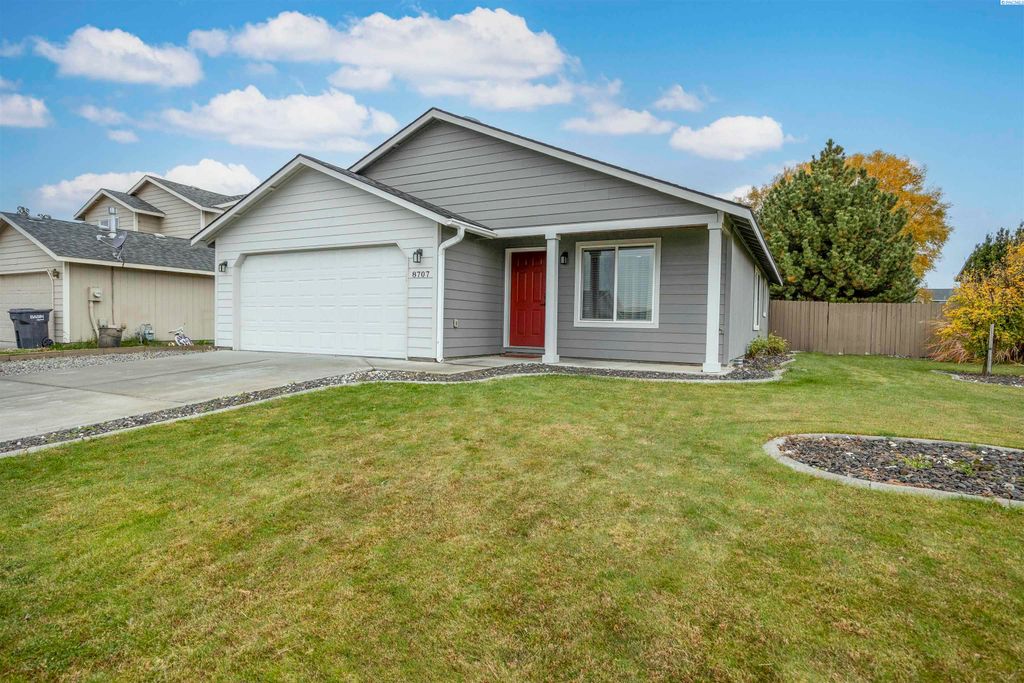 Photo of 8707 Overland Ct, Pasco, WA 99301 (MLS # 288711)