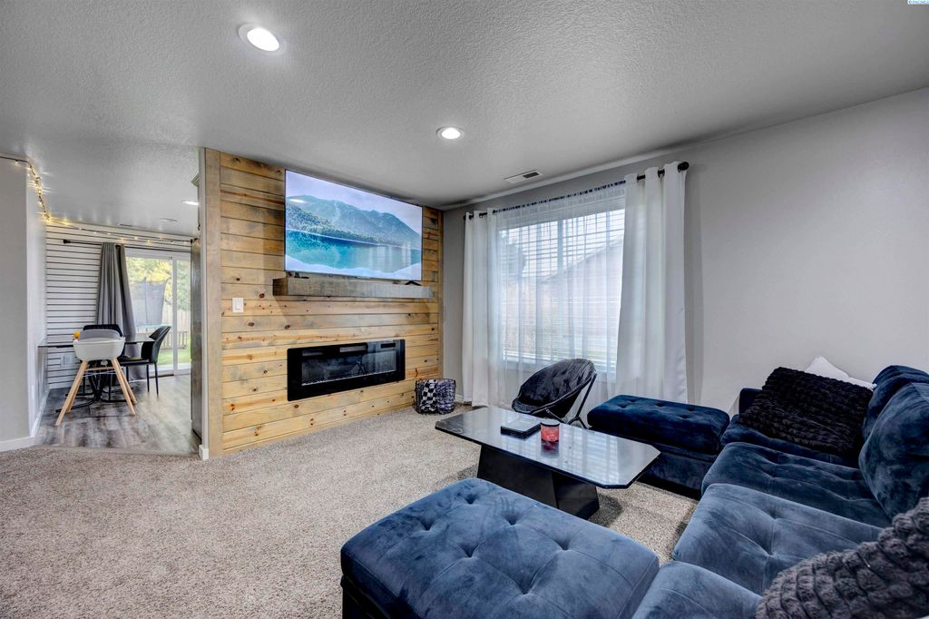 Photo of 8707 Overland Ct, Pasco, WA 99301 (MLS # 288711)