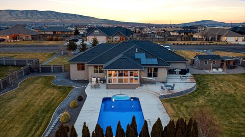 Photo of 74203 E Reata Rd, Kennewick, WA 99338 (MLS # 290578)