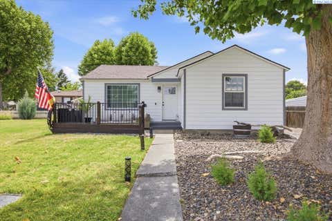 Photo of 518 S Zillah Street, Kennewick, WA 99336 (MLS # 294193)