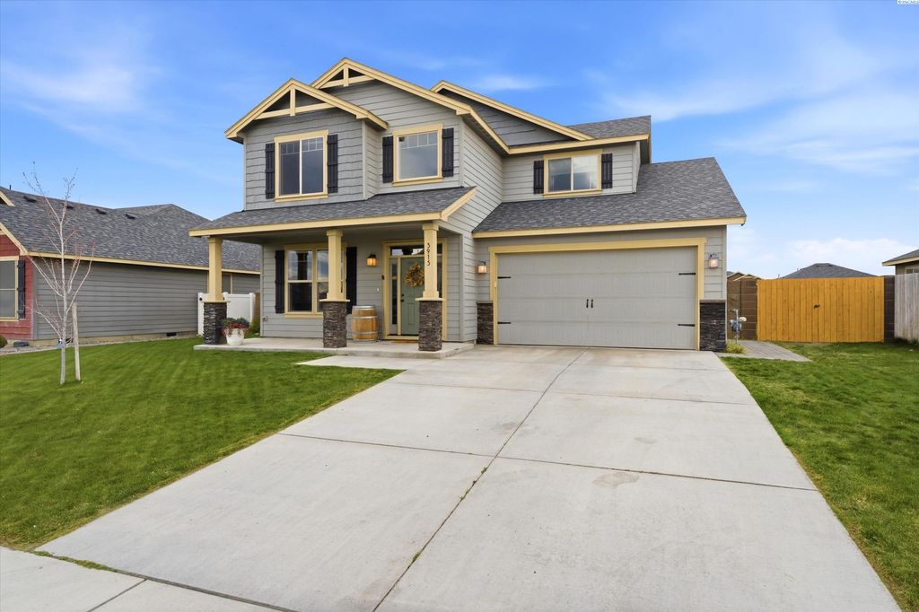 Photo of 3915 St Paul Ln, Pasco, WA 99301 (MLS # 291428)