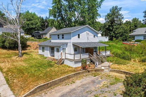 Photo of 220 N Bridge St, Palouse, WA 99161 (MLS # 294289)
