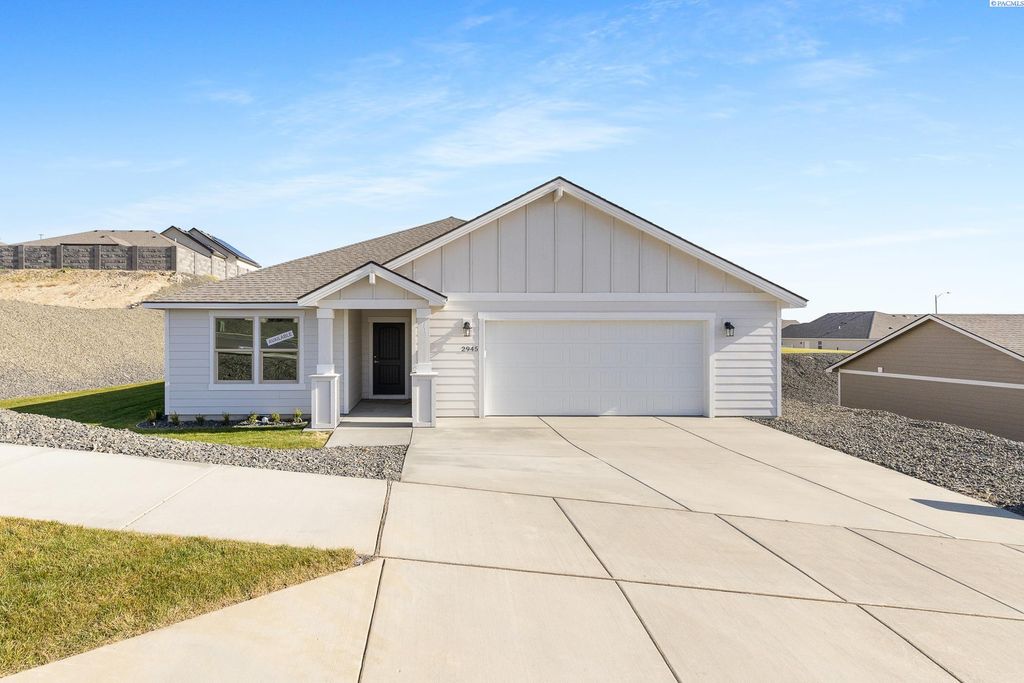 Photo of 2945 S Penn St, Kennewick, WA 99338 (MLS # 291553)