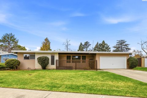 Photo of 2219 Enterprise Dr, Richland, WA 99354 (MLS # 291858)