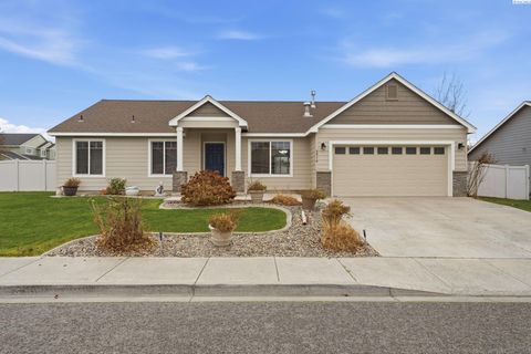 Photo of 4010 S Palouse St, Kennewick, WA 99337 (MLS # 289346)