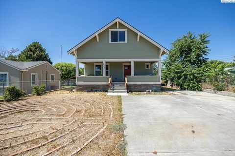 Photo of 920 S 5th Ave, Pasco, WA 99301 (MLS # 285941)