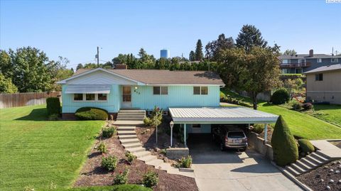 Photo of 812 Taylor St, Sunnyside, WA 98944 (MLS # 287675)