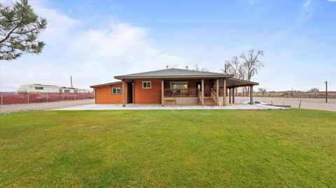 Photo of 9121 Taylor Flats Road, Pasco, WA 99301 (MLS # 289782)