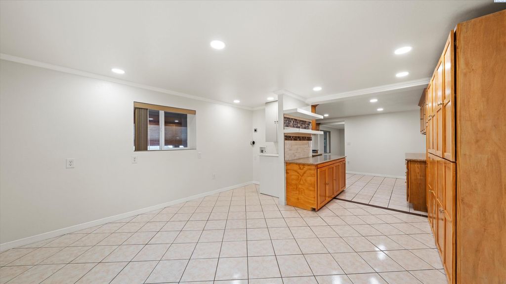 Photo of 9121 Taylor Flats Road, Pasco, WA 99301 (MLS # 289782)