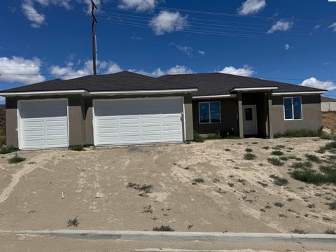 Photo of 10064 S Clodfelter Road, Kennewick, WA 99338 (MLS # 291124)