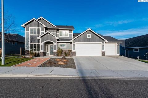Photo of 6356 W 38th Ave, Kennewick, WA 99338 (MLS # 289367)