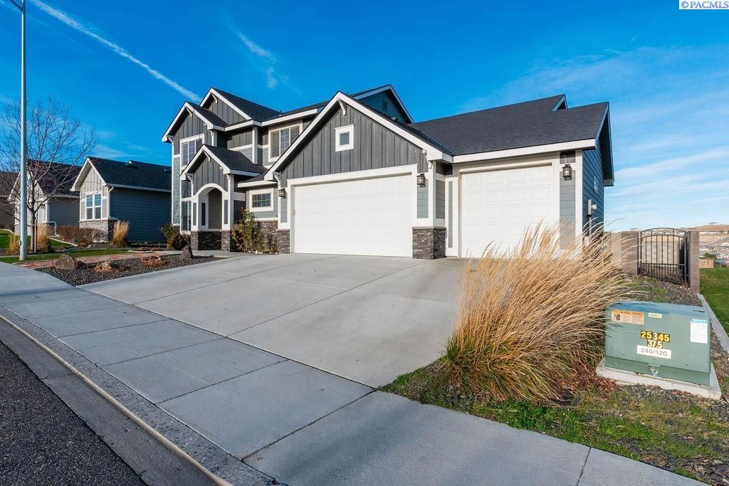 Photo of 6356 W 38th Ave, Kennewick, WA 99338 (MLS # 289367)