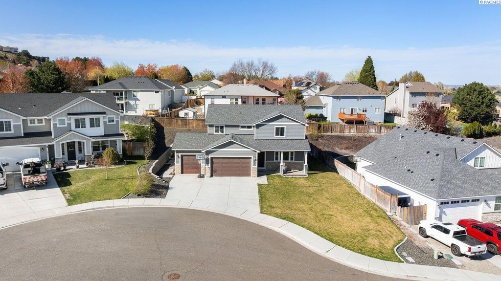 Photo of 2873 Mackenzie Court, Richland, WA 99352 (MLS # 291776)