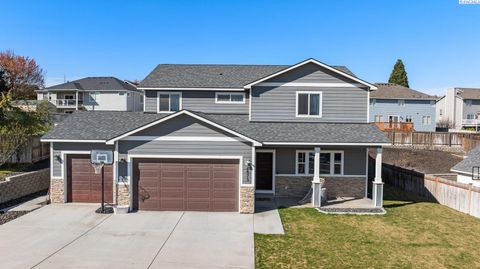 Photo of 2873 Mackenzie Court, Richland, WA 99352 (MLS # 291776)
