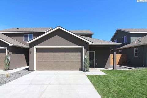 Photo of 1041 S Cedar Place, Kennewick, WA 99336 (MLS # 288510) Photo of 1041 S Cedar Place, Kennewick, WA 99336 (MLS # 288510)