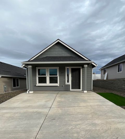 Photo of 3675 S Quay Street, Kennewick, WA 99338 (MLS # 292497)
