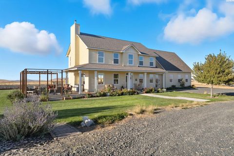 Photo of 41213 S Clodfelter Rd, Kennewick, WA 99338 (MLS # 291174)