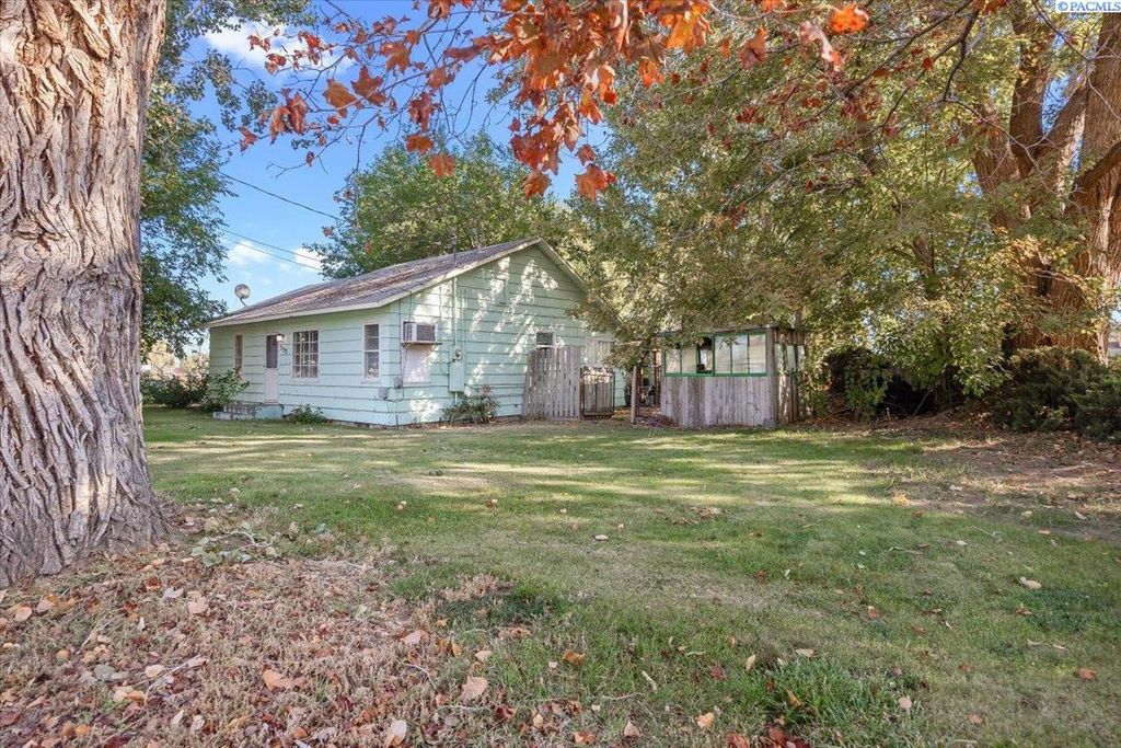 Photo of 3323 S Gum Street, Kennewick, WA 99337 (MLS # 288275)