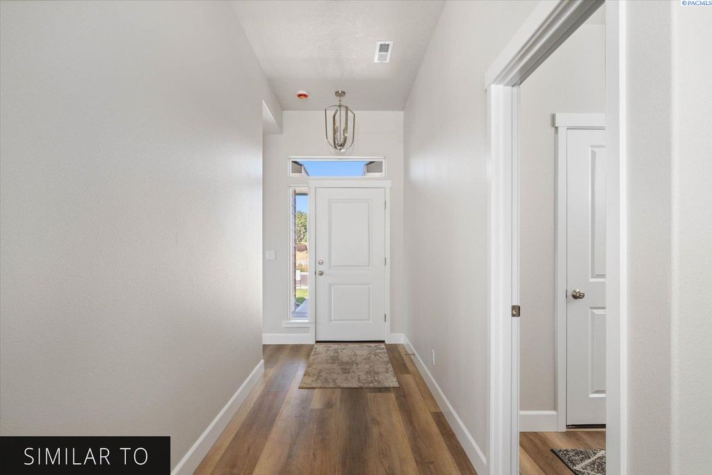 Photo of 2851 S Alder St, Kennewick, WA 99337 (MLS # 291877)