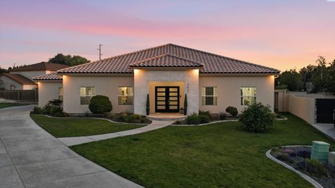 Photo of 9021 W Rio Grande Ave, Kennewick, WA 99336 (MLS # 292764)