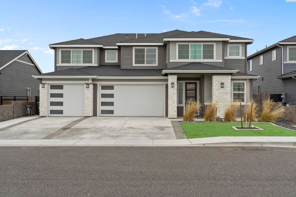 Photo of 8217 Silver Mound Dr, Pasco, WA 99301 (MLS # 290002)
